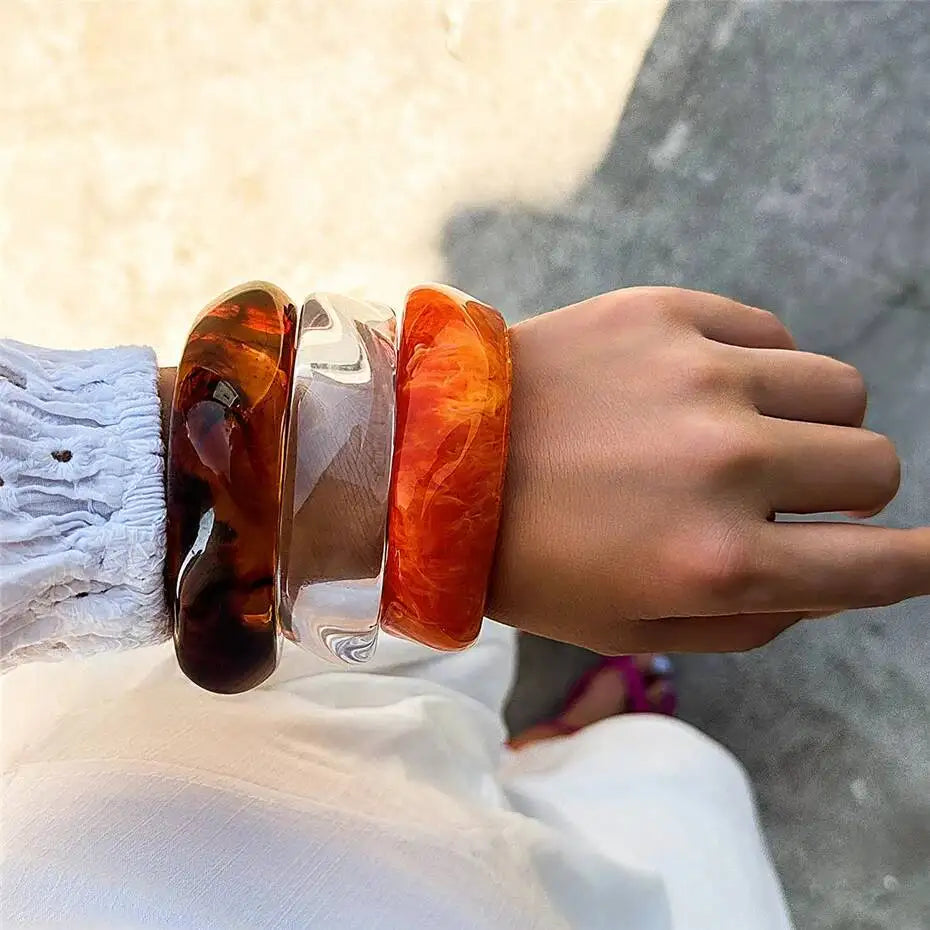 Fascinating Massive Bracelet, Marble Effect