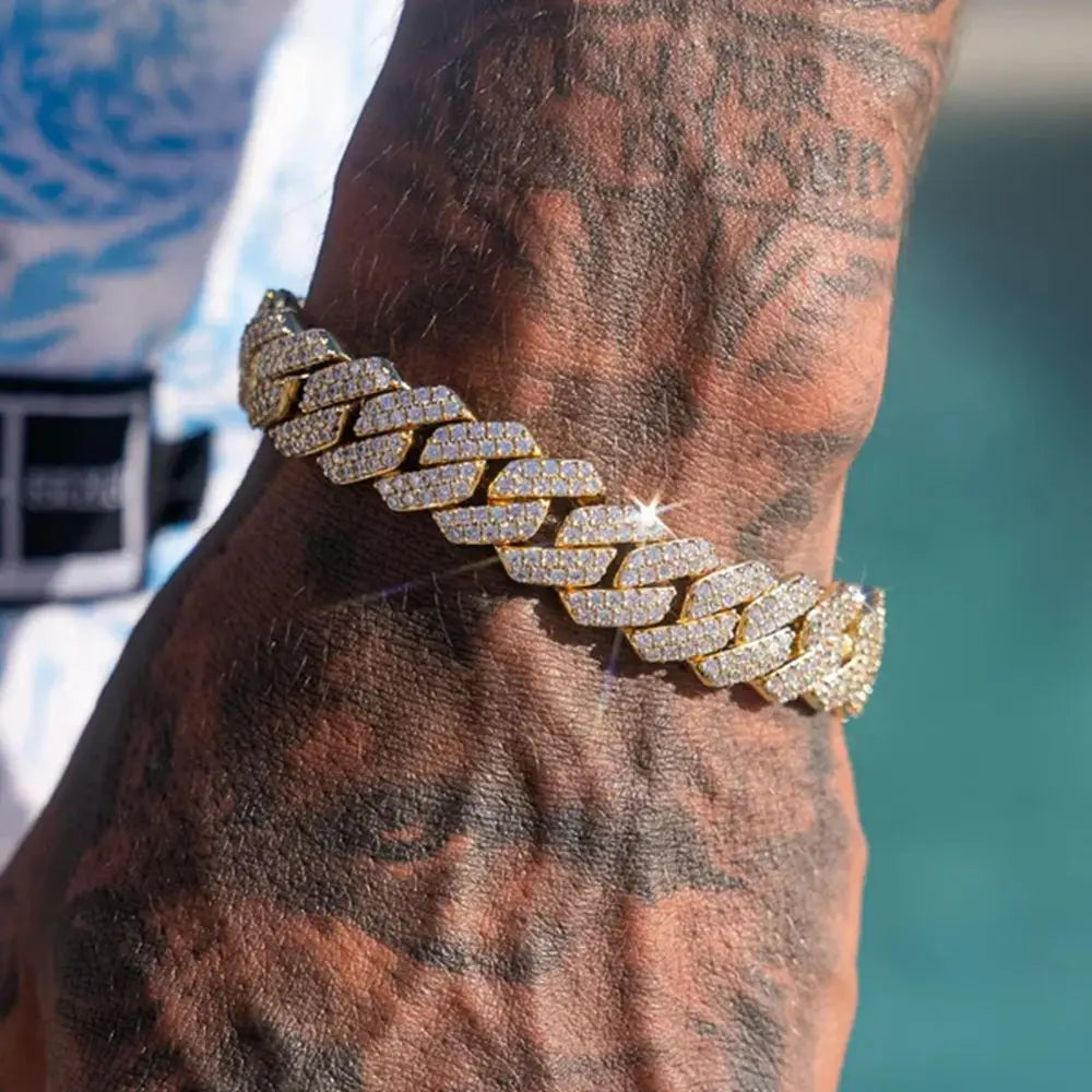 Cuban Link Bracelet — Iced & Plain