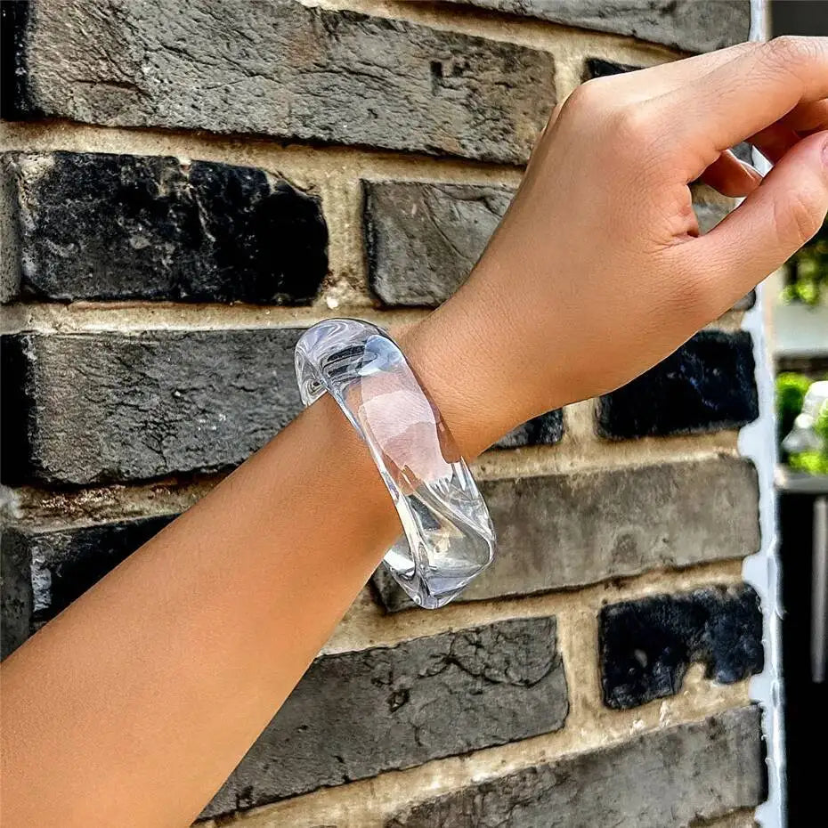 Fascinating Massive Bracelet, Marble Effect