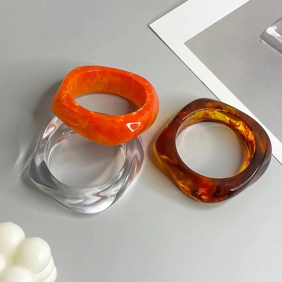 Fascinating Massive Bracelet, Marble Effect